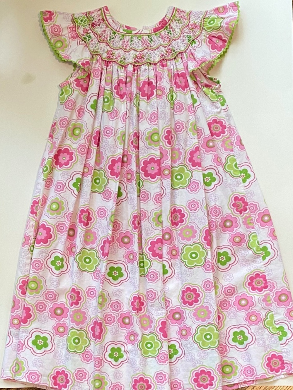 Anavini Girls Hand Smocked Floral Dress